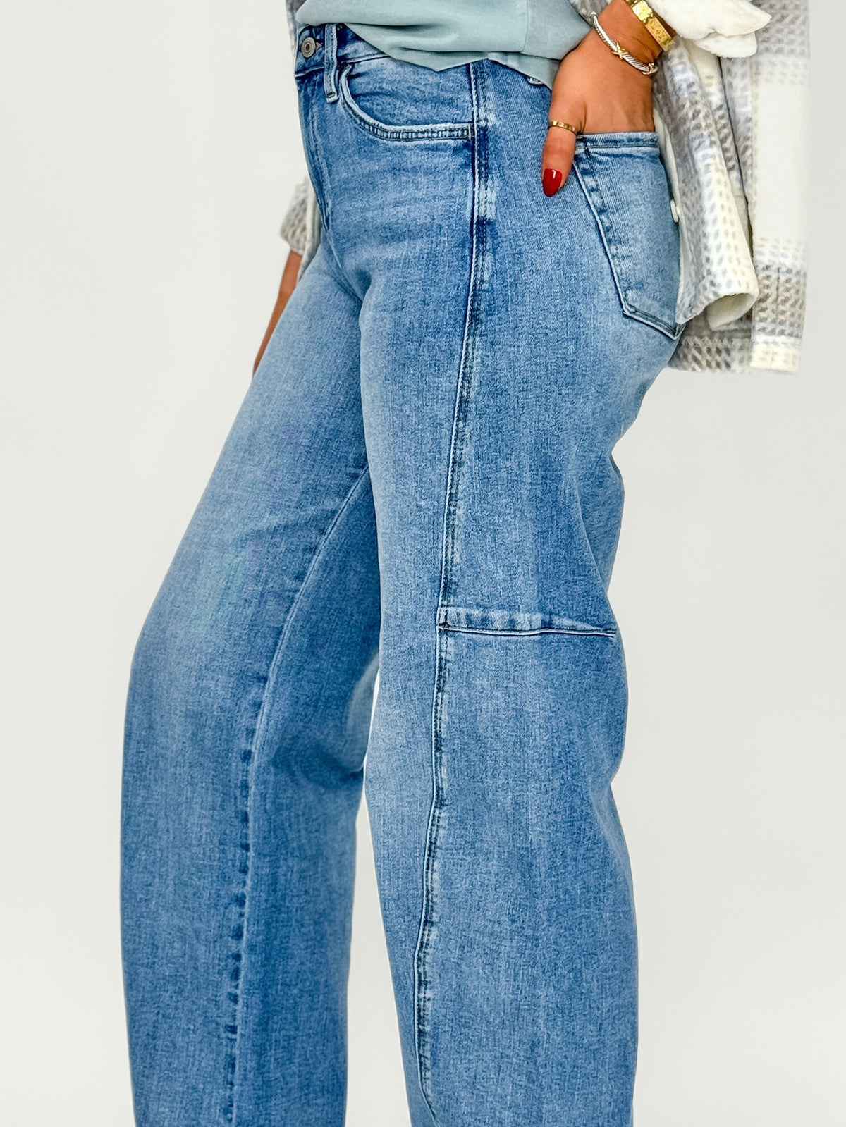 Lovervet Curved Seam Barrel Jeans