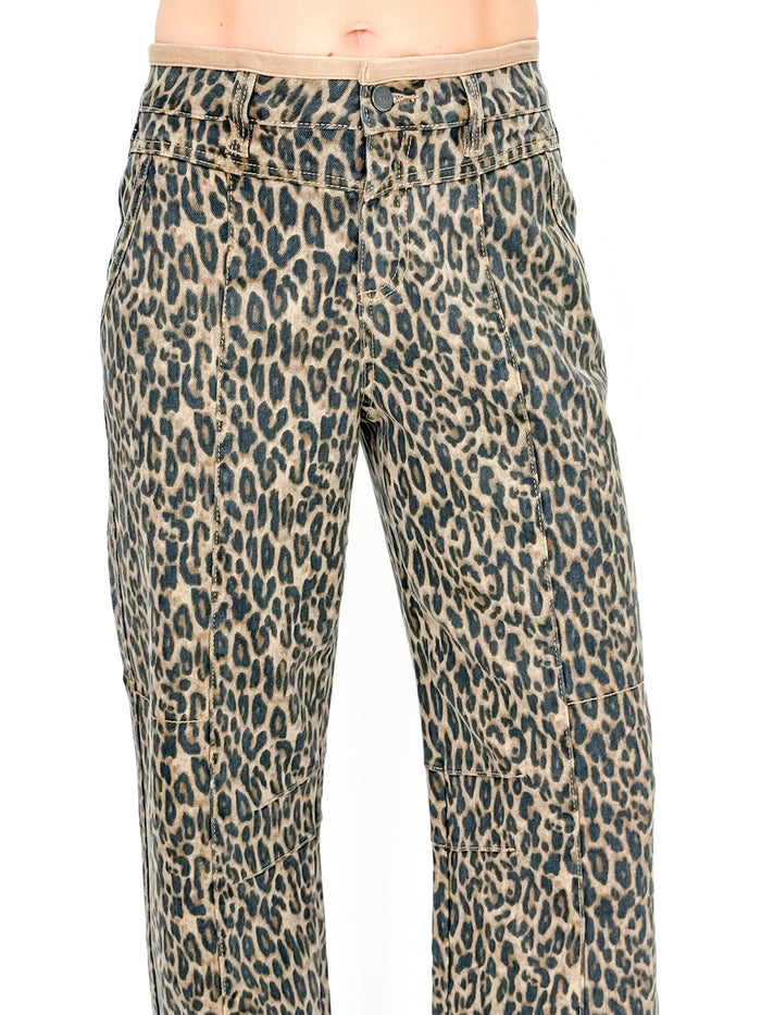 Risen Mid-Rise Cropped Relaxed Leopard Print Wide Leg Denim Jeans