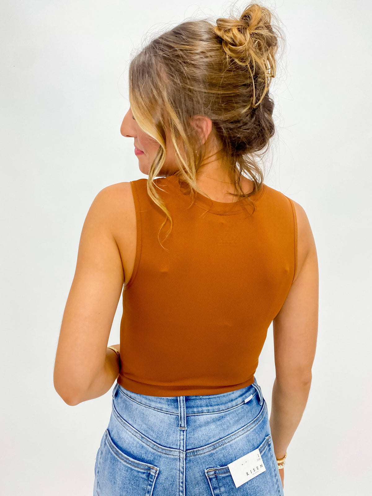 Girl On The Go Basic Tank - Rust