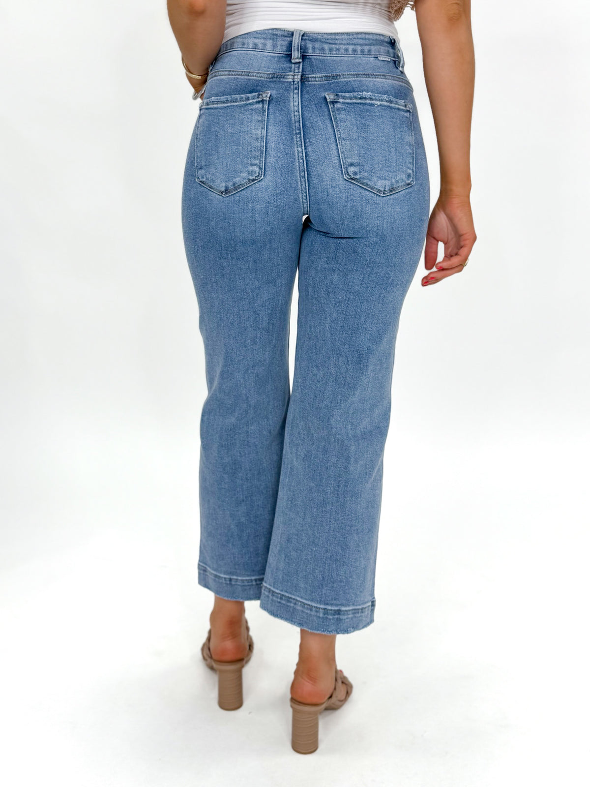 Risen High Rise Crop Wide Leg Jeans With Front Seam Light Wash