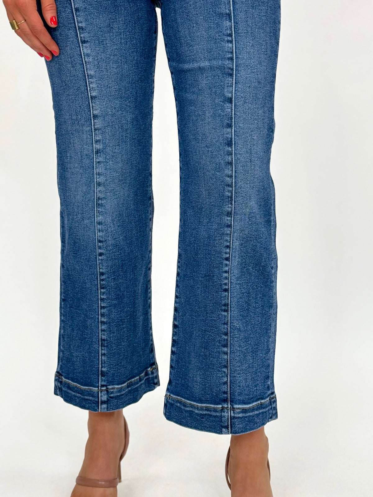 Risen High Rise Crop Wide Leg Jeans With Front Seam Medium Wash