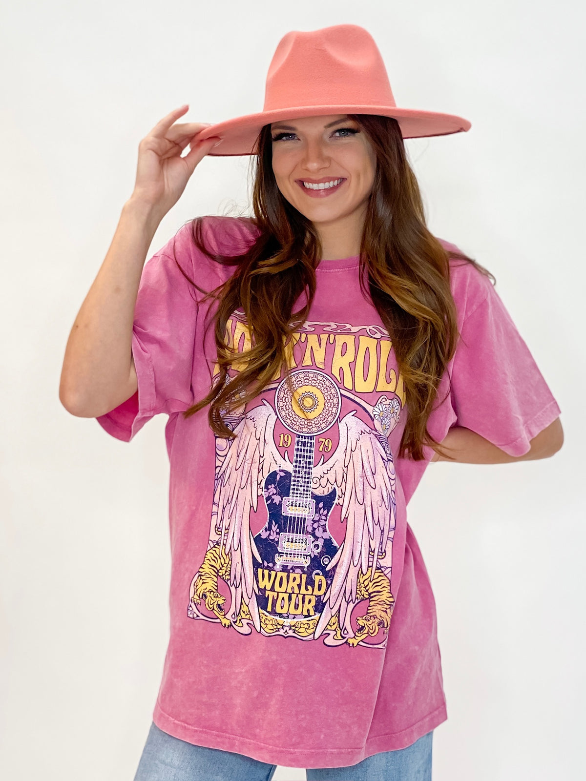 Rock ' N' Roll World Tour Graphic Tee Pink